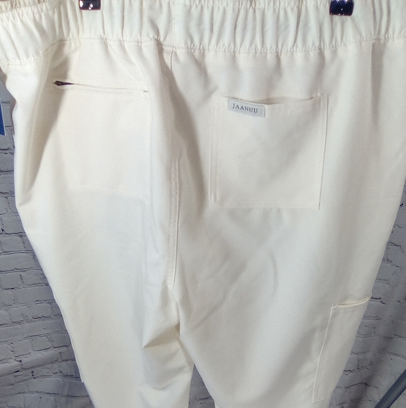JAANUU Scrub Joggers Pant 🙎‍♀️🥰💚 - Picture 6 of 16